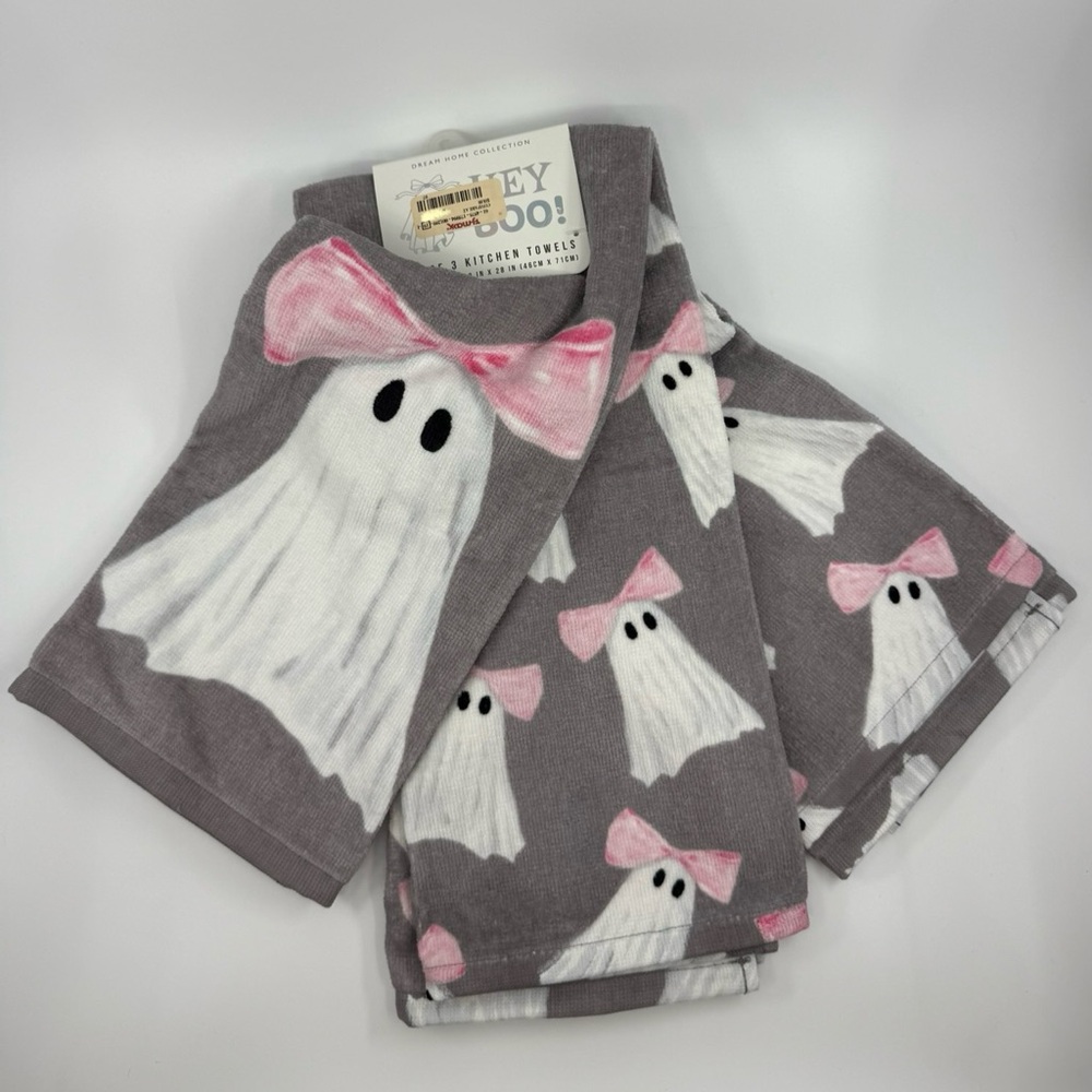 Set of 3 Gray Kitchen Towels With Ghost With Pink Bow, brand new with tags